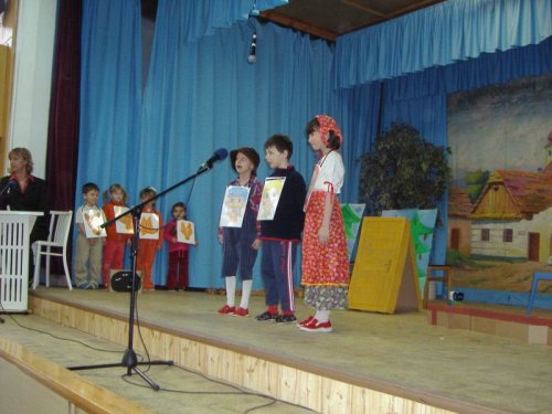 Hraje celá dědina aneb S veselou myslí na nesmysly. - 18.3.2006